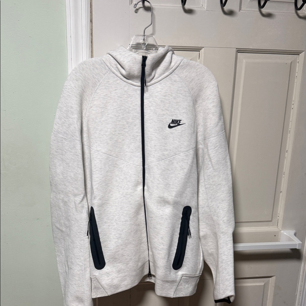 Nike Light Gray Full-Zip Hoodie